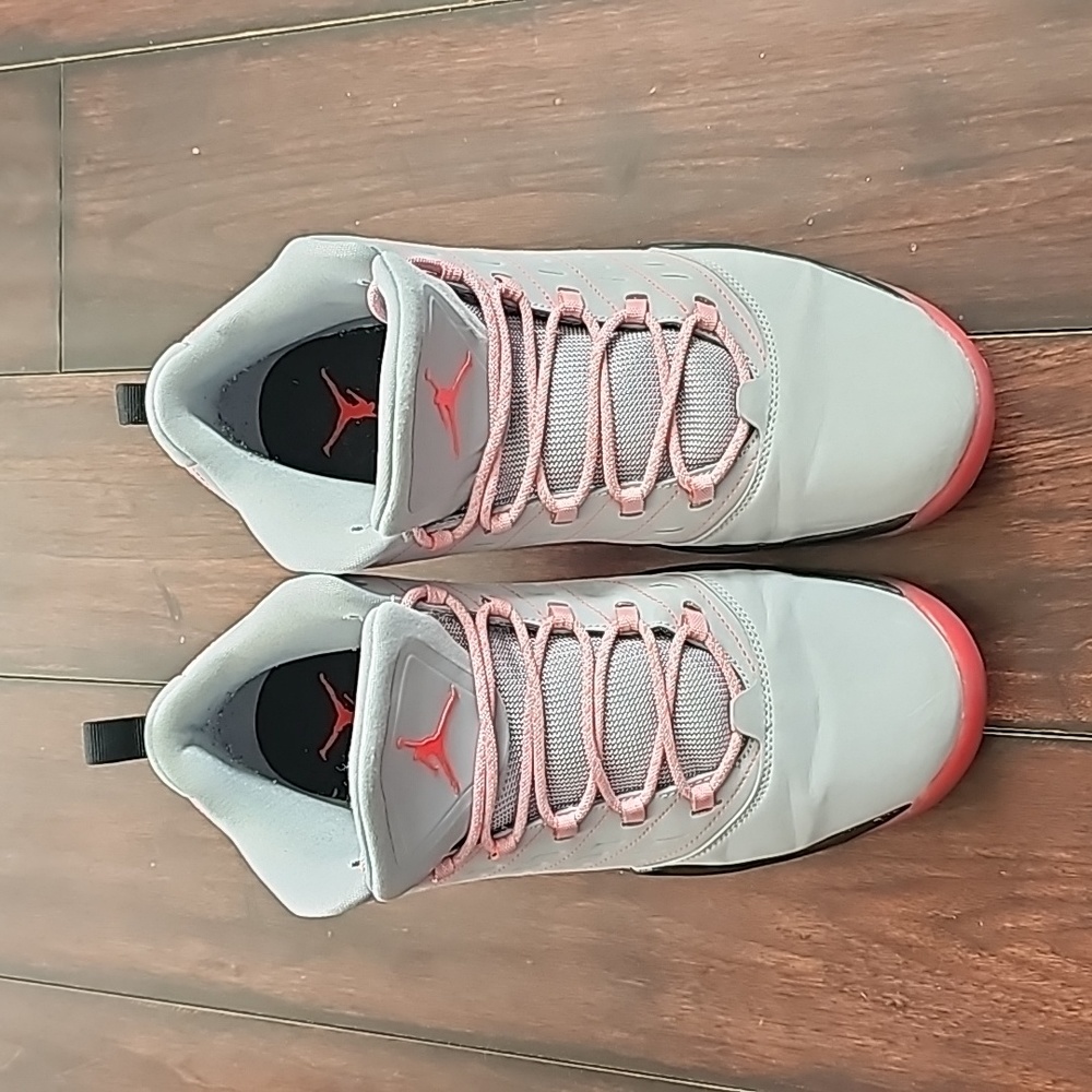 Air Jordan Velocity, Wolf Gray/Infrared, US size 10